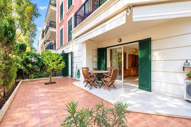 3 bedroom Apartment for sale in Palma de Mallorca with garage - € 749,000 (Ref: 10157816)