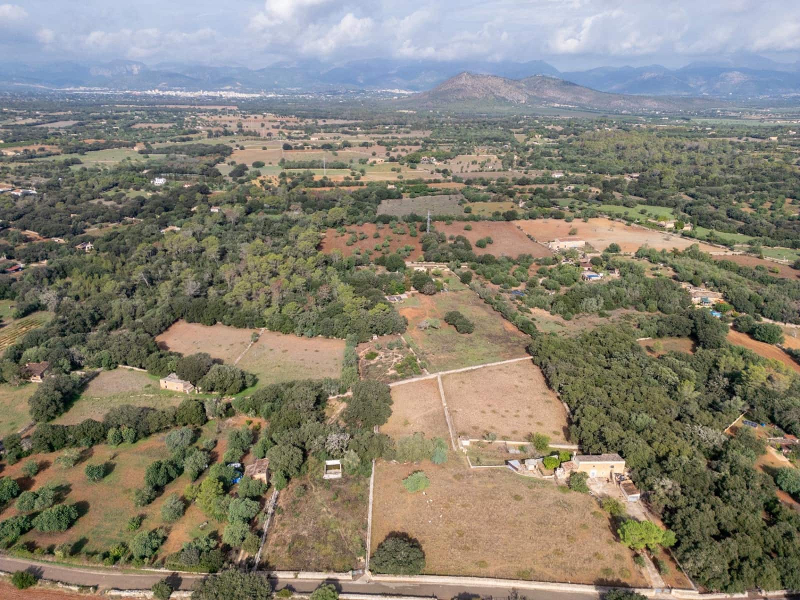 3 soveværelse Finca/Landehus til salg i Inca med swimmingpool - € 449.000 (Ref: 10177359)