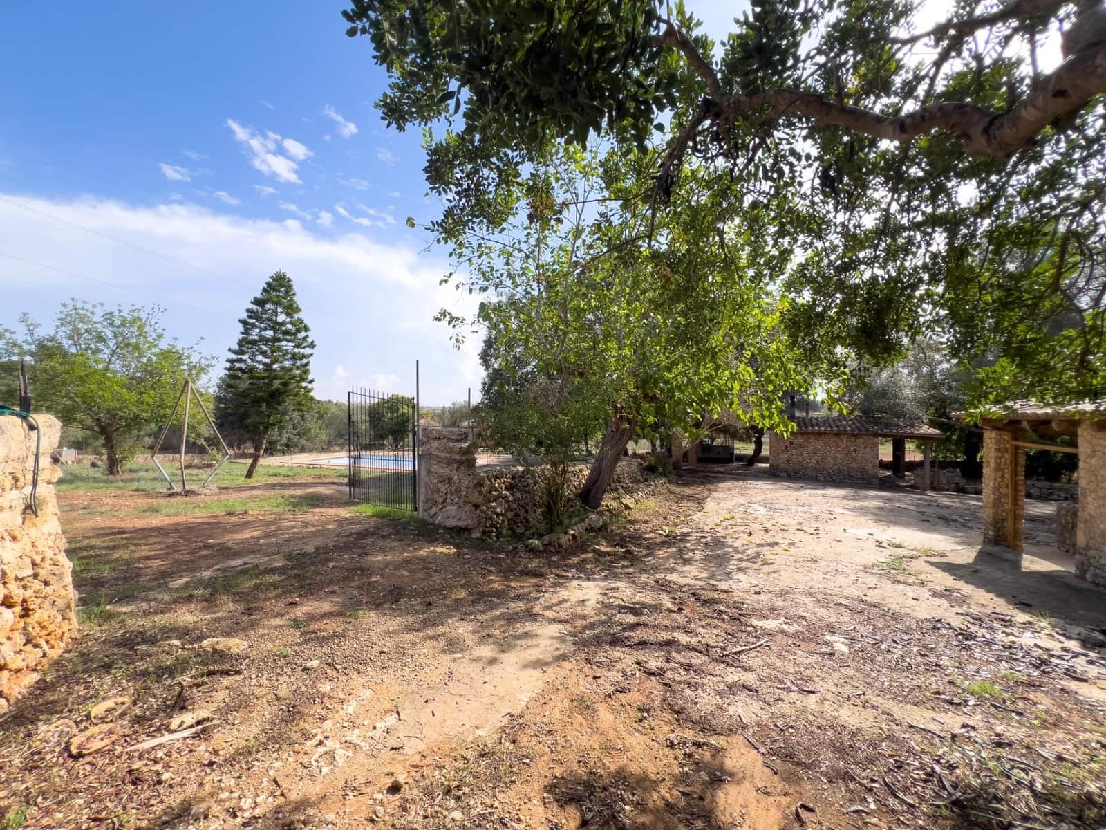 3 soveværelse Finca/Landehus til salg i Inca med swimmingpool - € 449.000 (Ref: 10177359)