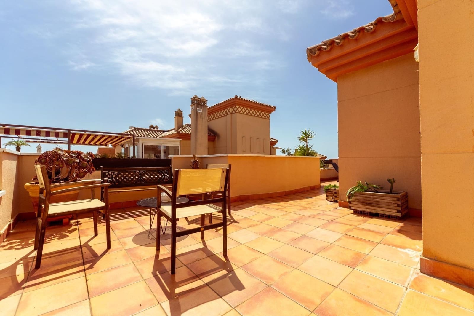 2 sovrum Takvåning till salu i Caleta de Velez med pool garage - 449 000 € (Ref: 10180781)
