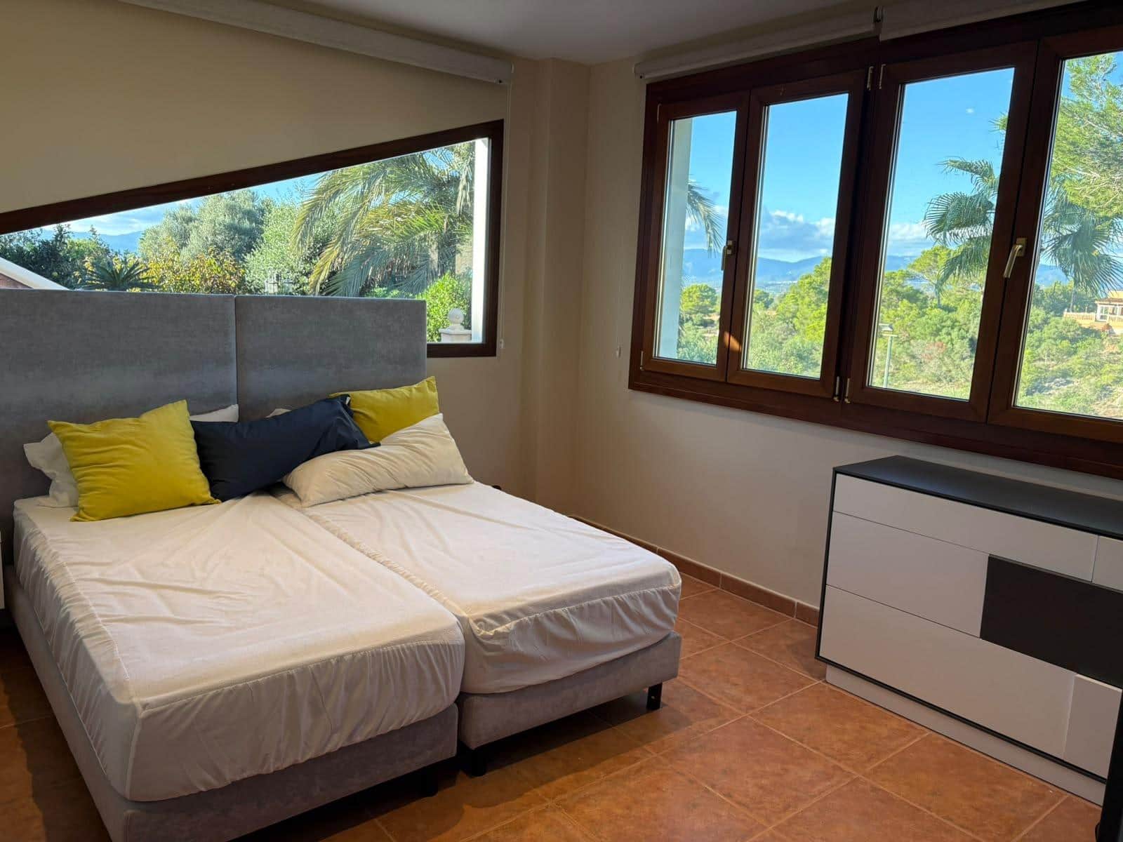 1 soverom Leilighet til leie i Palma de Mallorca med garasje - € 1 200 (Ref: 10180782)