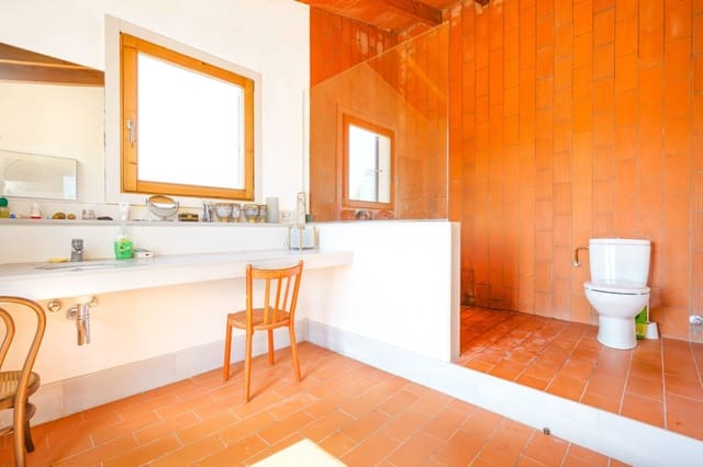 4 soveværelse Finca/Landehus til salg i Porreres med swimmingpool - € 790.000 (Ref: 7638043)