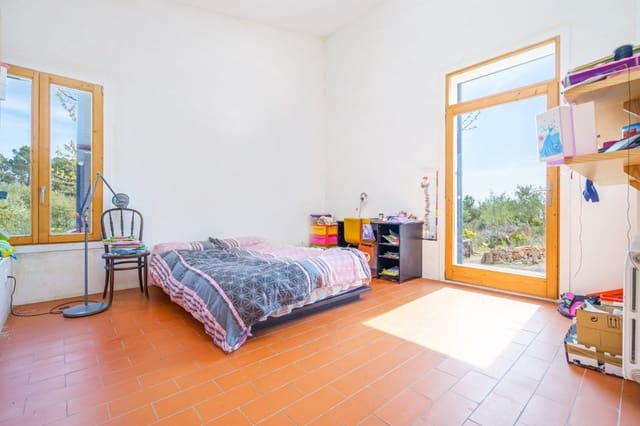 4 soveværelse Finca/Landehus til salg i Porreres med swimmingpool - € 790.000 (Ref: 7638043)