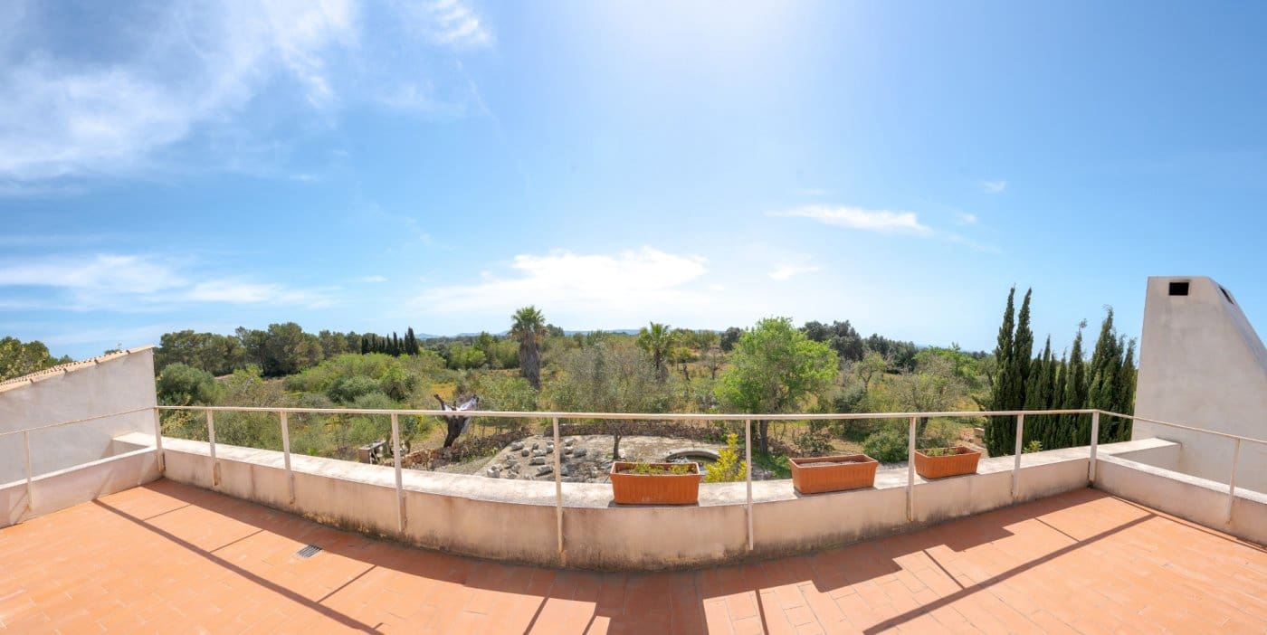 4 soveværelse Finca/Landehus til salg i Porreres med swimmingpool - € 790.000 (Ref: 7638043)