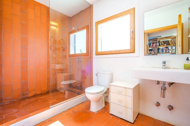 4 soveværelse Finca/Landehus til salg i Porreres med swimmingpool - € 790.000 (Ref: 7638043)