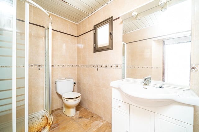 6 soverom Hus til salgs i Cala Ratjada, Capdepera med garasje - € 440 000 (Ref: 7638177)