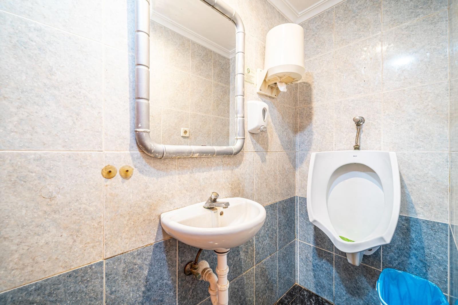 Erhverv til leje i Cala Ratjada - € 870 (Ref: 7638216)