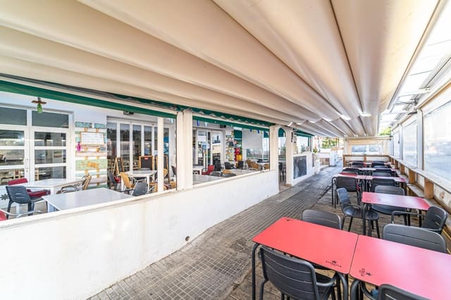 Kaupallinen vuokrattavana paikassa Cala Ratjada, Capdepera - 870 € (Ref: 7638216)