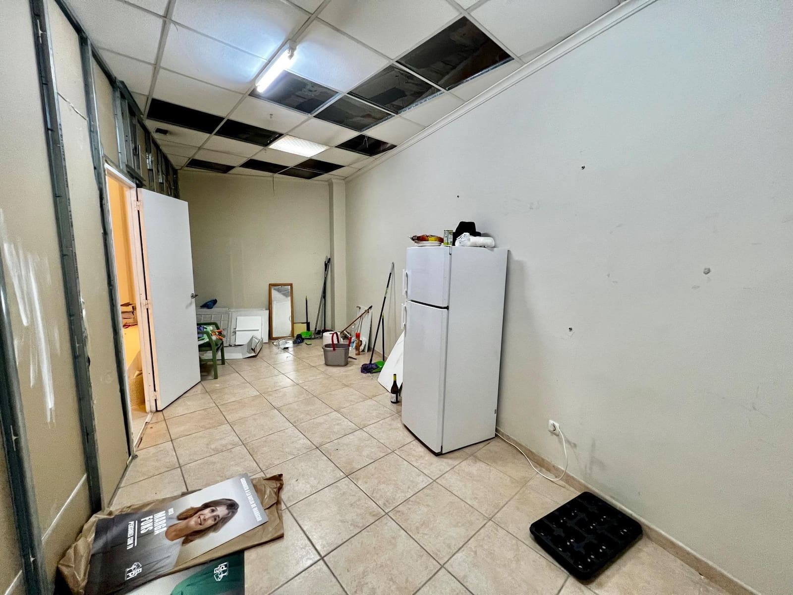 2 bedroom Commercial for rent in Manacor - € 1,200 (Ref: 7640932)
