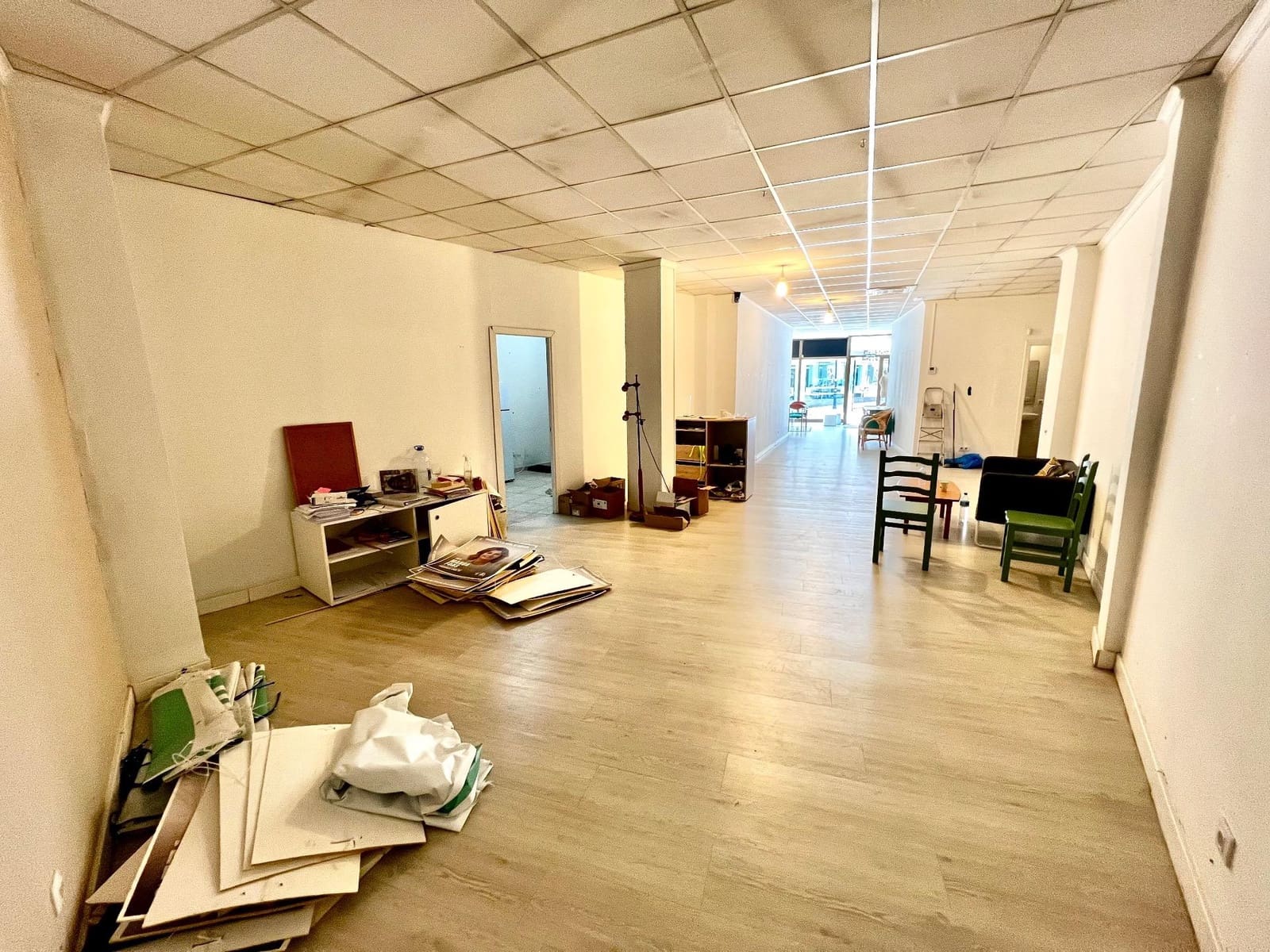 2 bedroom Commercial for rent in Manacor - € 1,200 (Ref: 7640932)