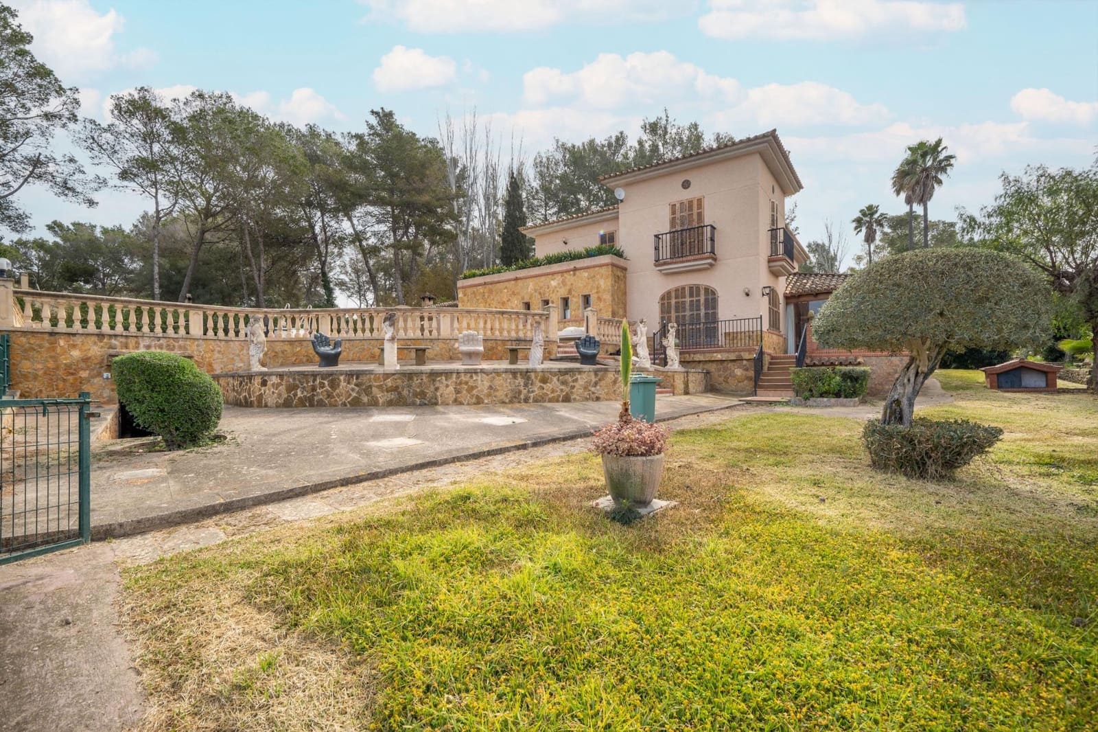 5 bedroom Villa for sale in Palma de Mallorca with pool garage - € 2,400,000 (Ref: 7678307)