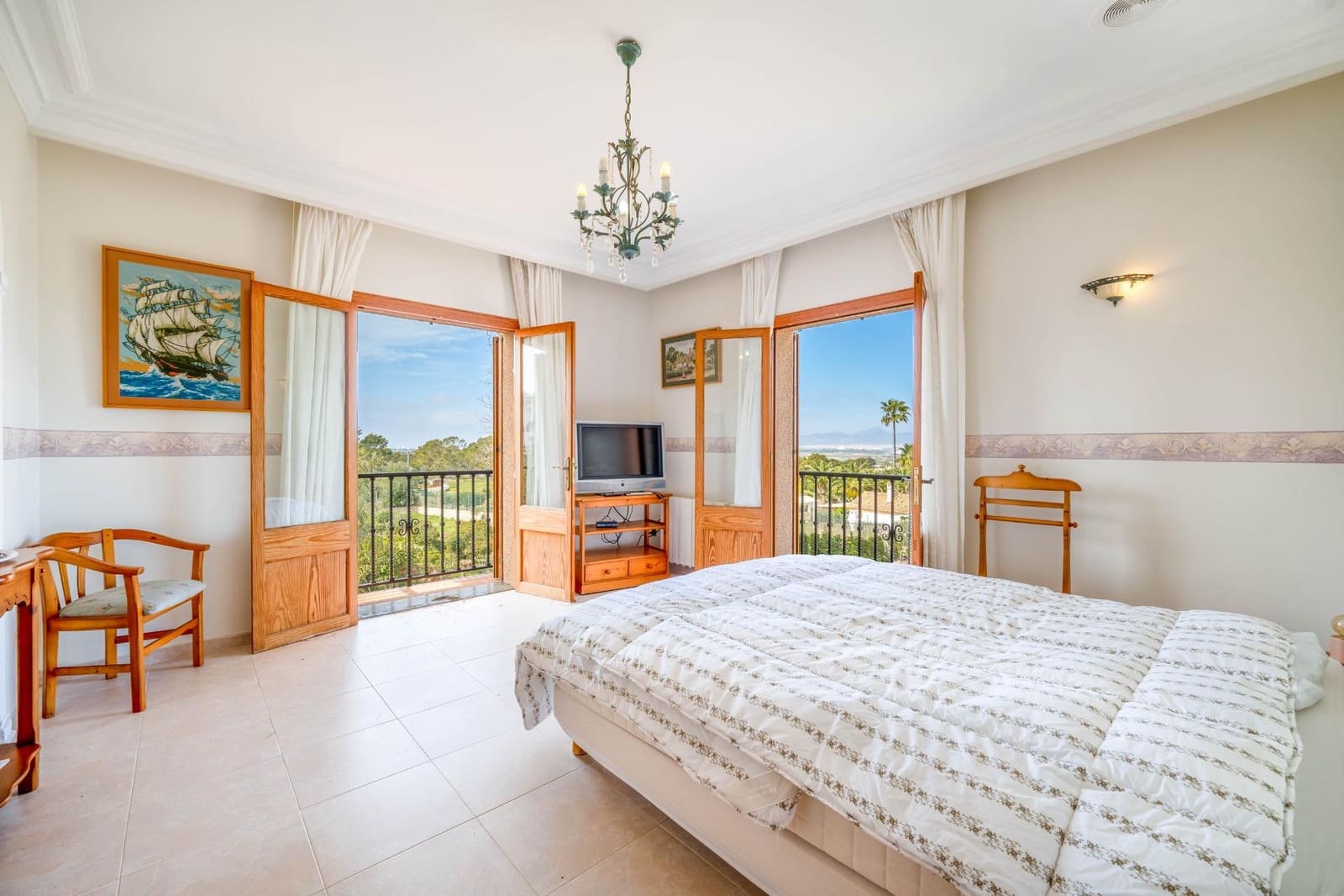 5 bedroom Villa for sale in Palma de Mallorca with pool garage - € 2,400,000 (Ref: 7678307)