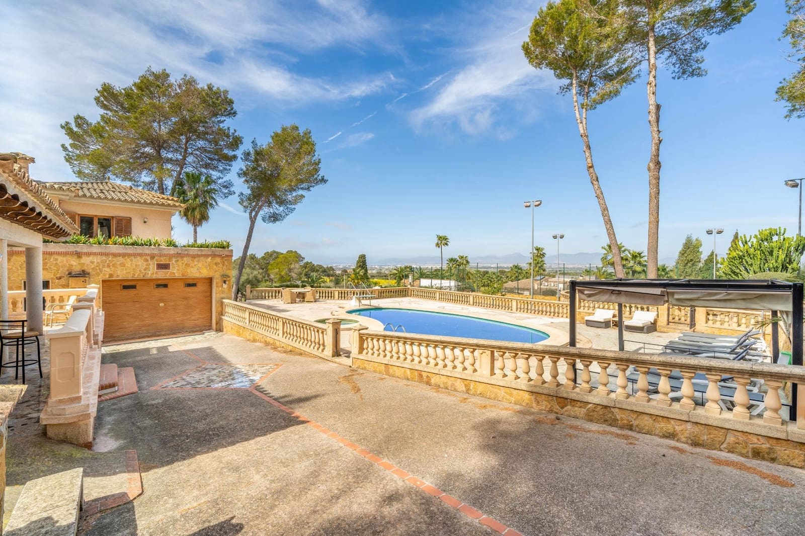 5 bedroom Villa for sale in Palma de Mallorca with pool garage - € 2,400,000 (Ref: 7678307)