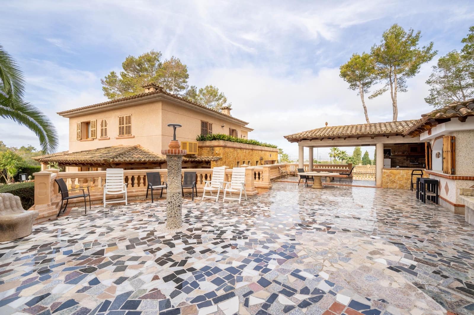 5 bedroom Villa for sale in Palma de Mallorca with pool garage - € 2,400,000 (Ref: 7678307)