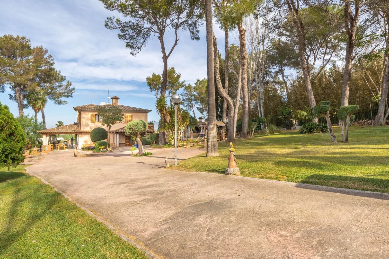 5 bedroom Villa for sale in Palma de Mallorca with pool garage - € 2,400,000 (Ref: 7678307)