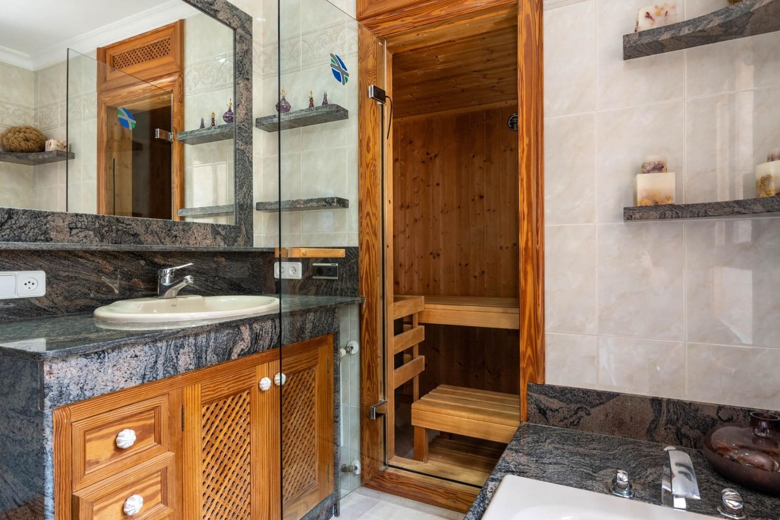 5 bedroom Villa for sale in Palma de Mallorca with pool garage - € 2,400,000 (Ref: 7678307)