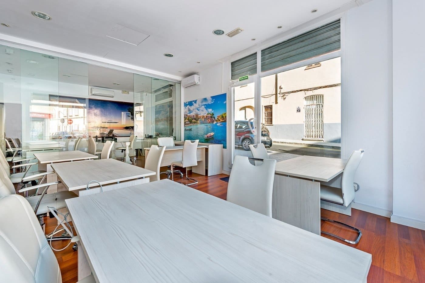 2 bedroom Commercial for sale in Palma de Mallorca - € 170,000 (Ref: 7718373)