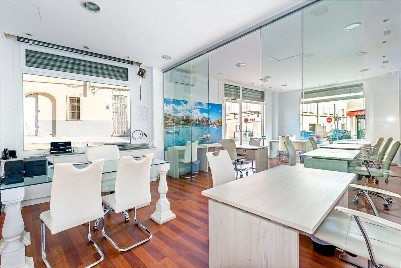 2 bedroom Commercial for sale in Palma de Mallorca - € 170,000 (Ref: 7718373)