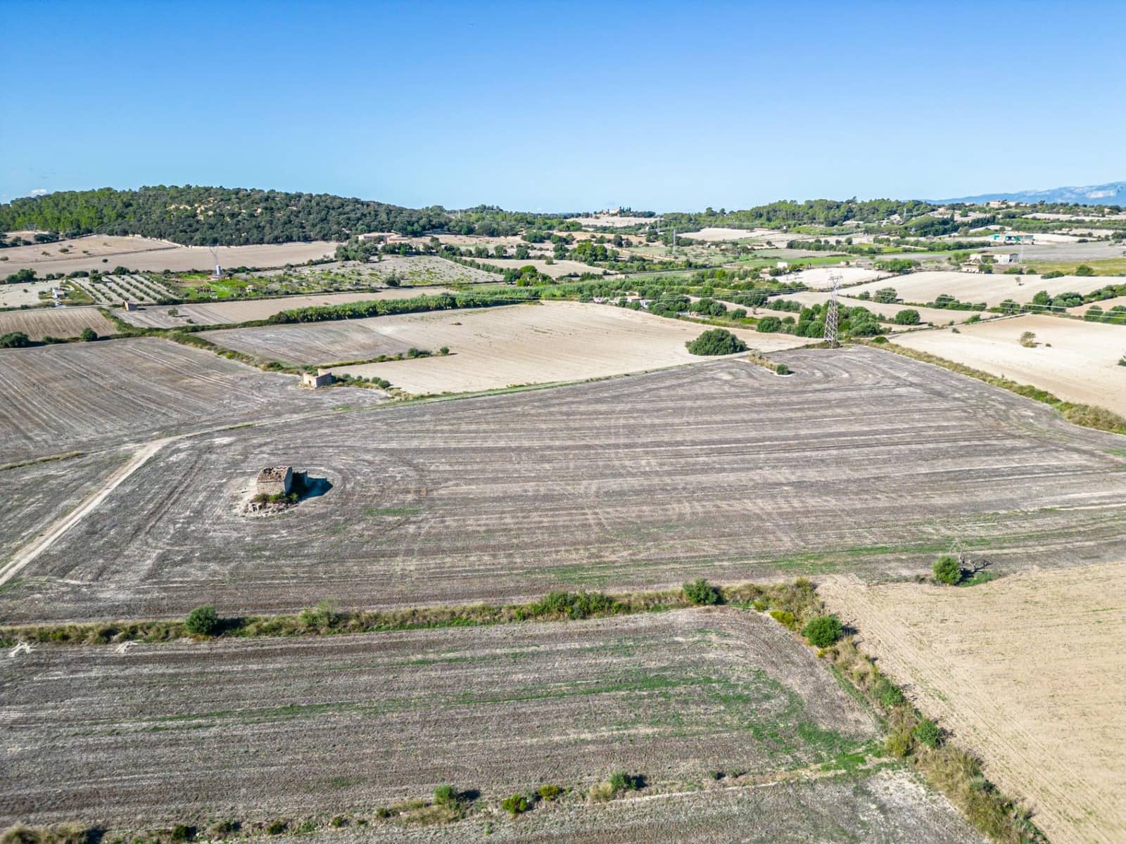 Byggegrund til salg i Llubi - € 250.000 (Ref: 7832865)