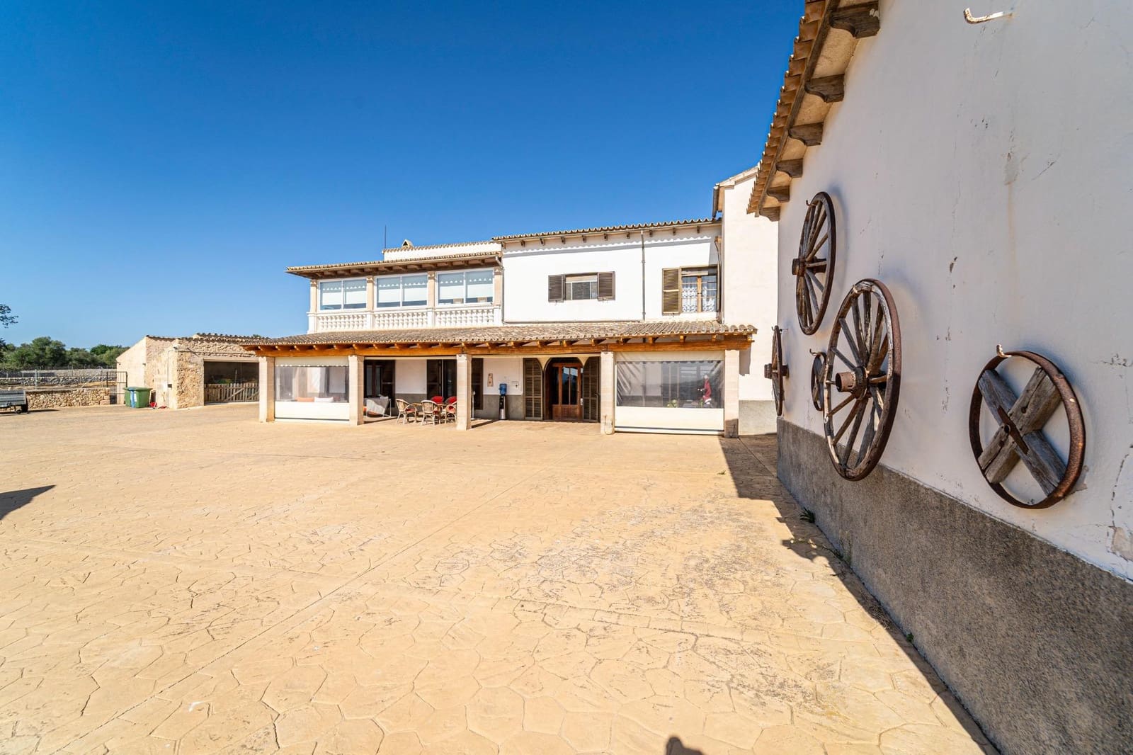 7 soveværelse Finca/Landehus til salg i Lloret de Vista Alegre med swimmingpool garage - € 3.800.000 (Ref: 7840767)