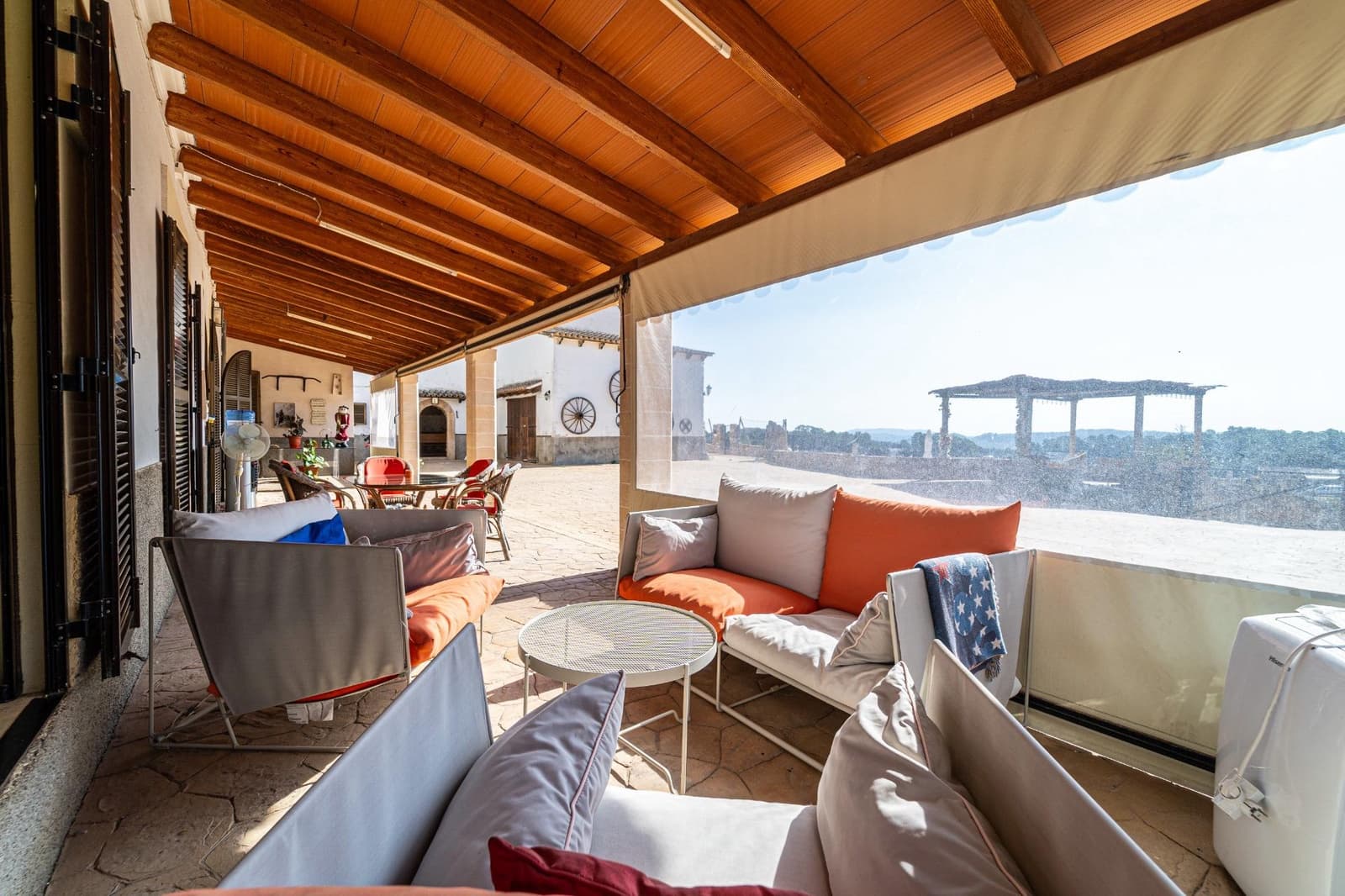 7 soveværelse Finca/Landehus til salg i Lloret de Vista Alegre med swimmingpool garage - € 3.800.000 (Ref: 7840767)