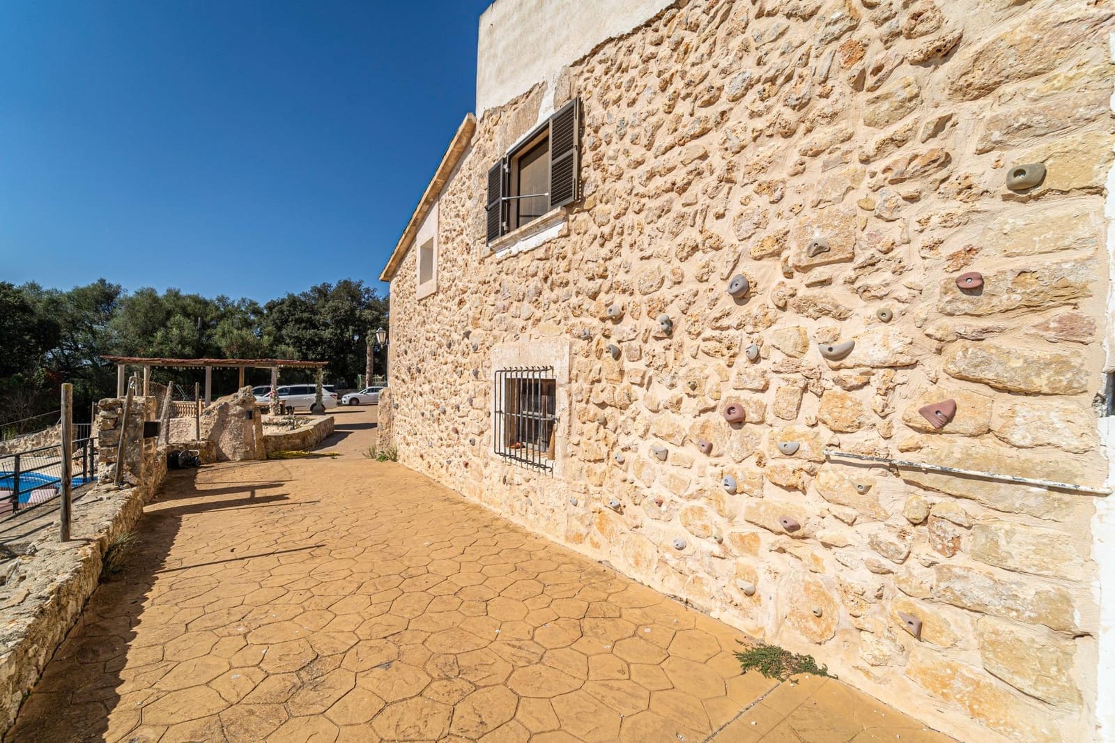 7 soveværelse Finca/Landehus til salg i Lloret de Vista Alegre med swimmingpool garage - € 3.800.000 (Ref: 7840767)