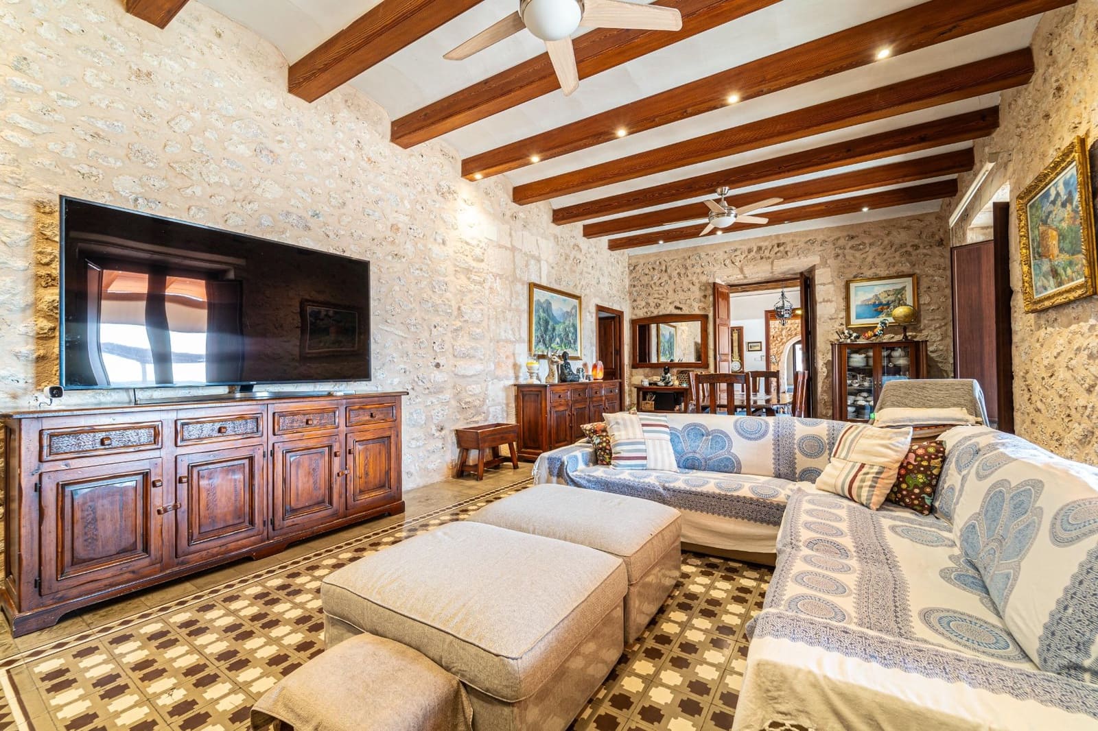 7 soveværelse Finca/Landehus til salg i Lloret de Vista Alegre med swimmingpool garage - € 3.800.000 (Ref: 7840767)