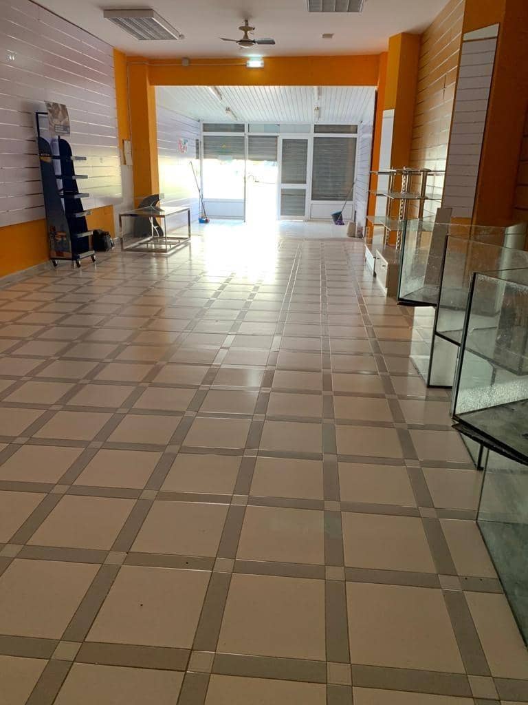 Erhverv til salg i Cala Millor - € 179.000 (Ref: 8092427)