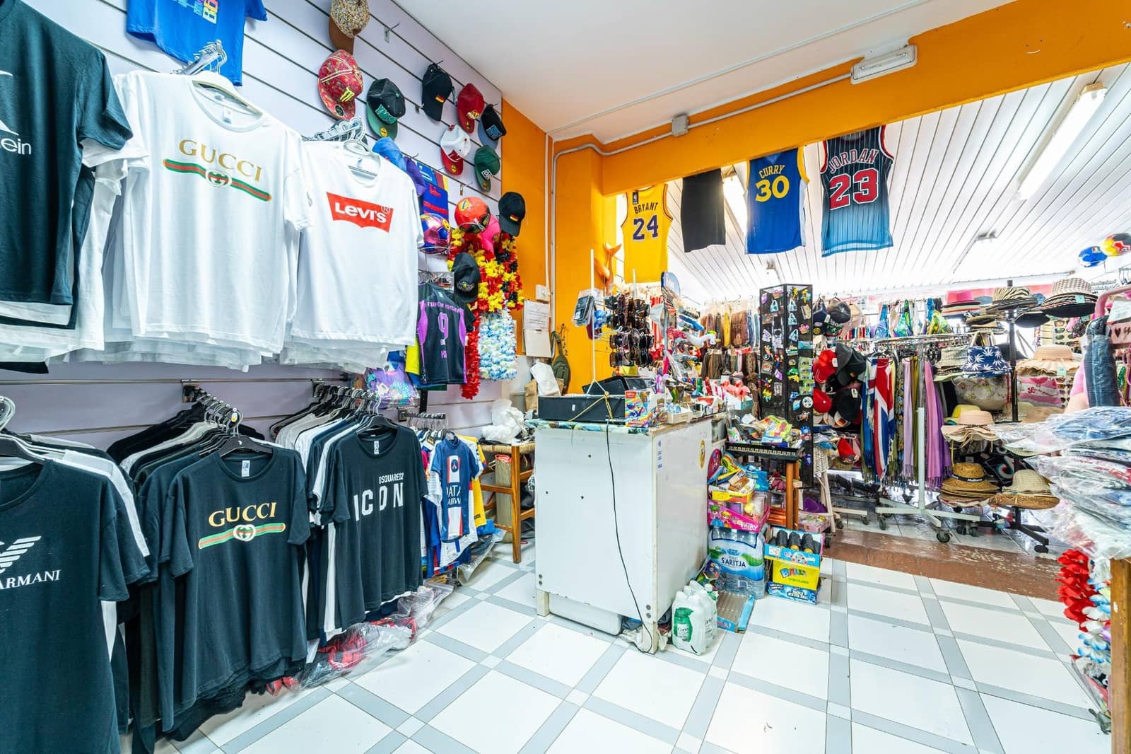 Erhverv til salg i Cala Millor - € 179.000 (Ref: 8092427)