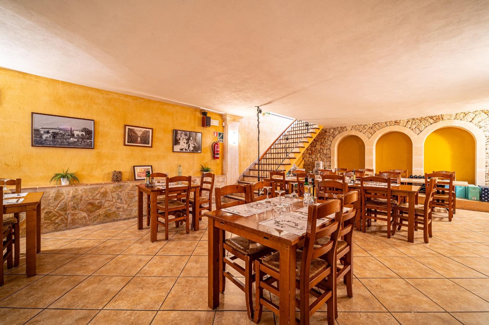 3 soveværelse Erhverv til leje i Maria de la Salud / Maria de la Salut - € 2.600 (Ref: 8211551)