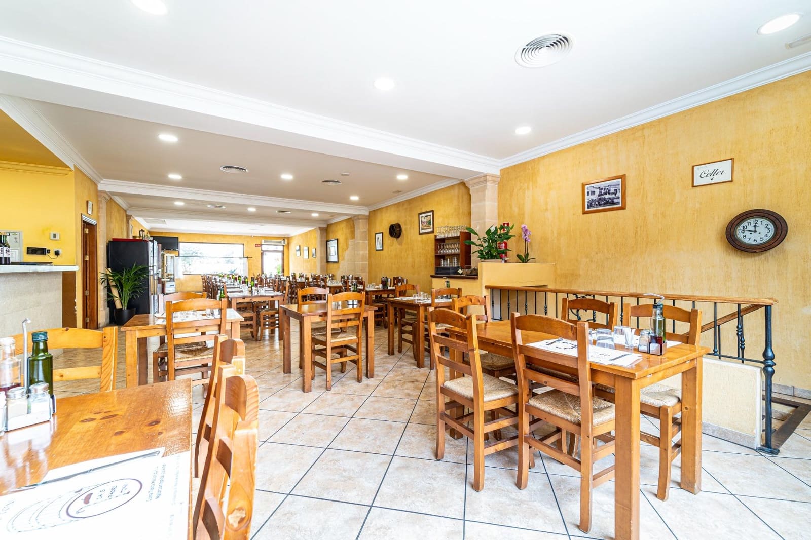 3 soveværelse Erhverv til leje i Maria de la Salud / Maria de la Salut - € 2.600 (Ref: 8211551)