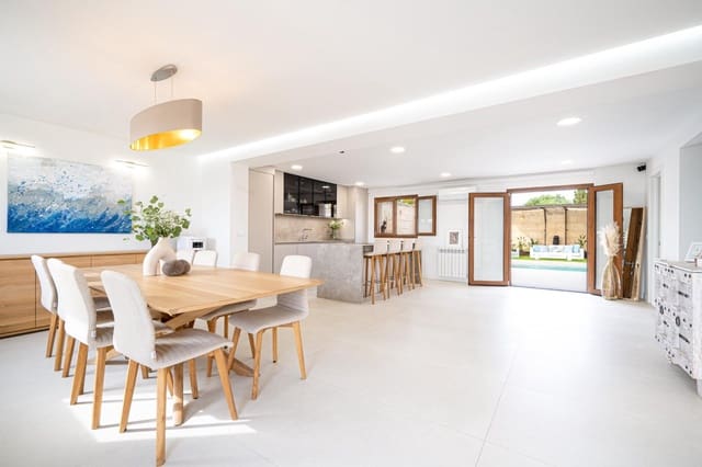 4 soverom Villa til salgs i Es Molinar / El Molinar, Palma de Mallorca med svømmebasseng garasje - € 2 490 000 (Ref: 8405324)