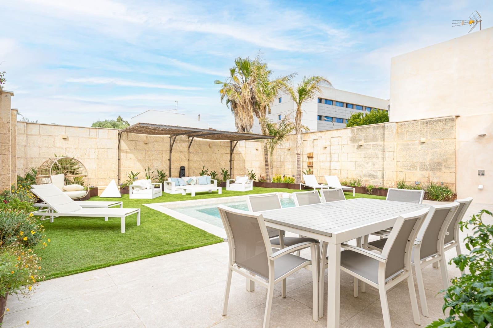 4 soveværelse Villa til salg i Es Molinar / El Molinar med swimmingpool garage - € 2.490.000 (Ref: 8405324)