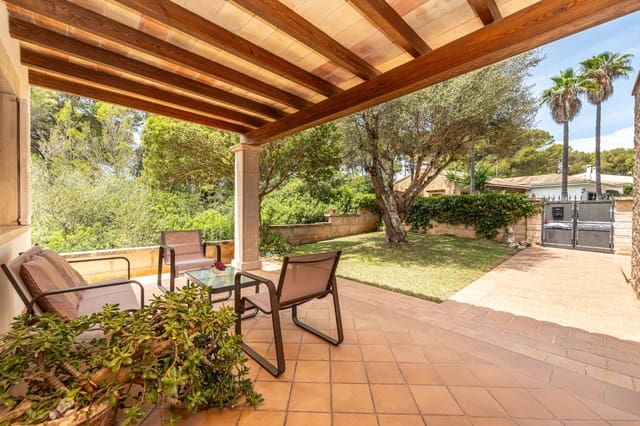 4 bedroom Villa for sale in Portocristo / Port de Manacor, Manacor with pool garage - € 1,250,000 (Ref: 8411307)