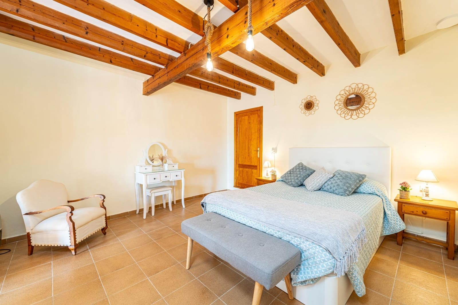 4 soveværelse Finca/Landehus til salg i Petra med swimmingpool garage - € 995.000 (Ref: 8615431)