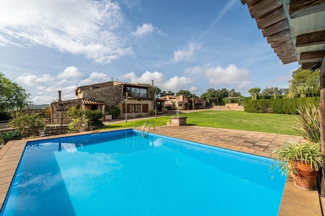 4 soveværelse Finca/Landehus til salg i Petra med swimmingpool garage - € 995.000 (Ref: 8615431)