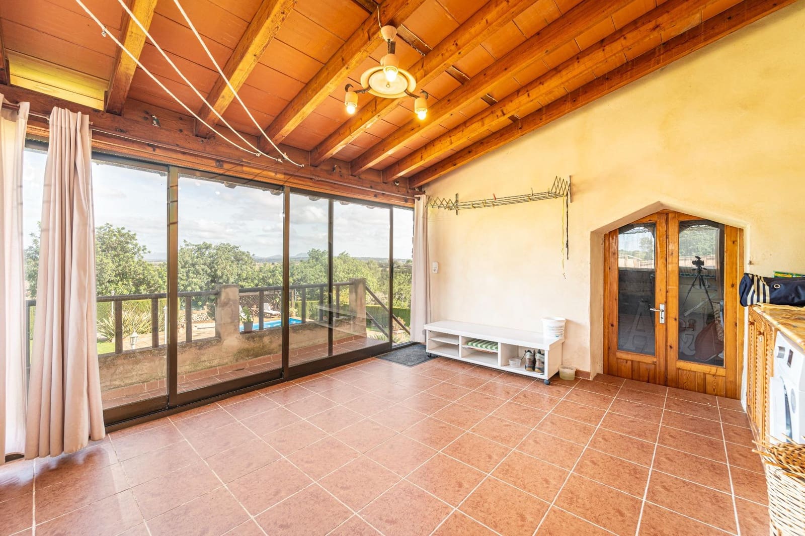 4 soveværelse Finca/Landehus til salg i Petra med swimmingpool garage - € 995.000 (Ref: 8615431)