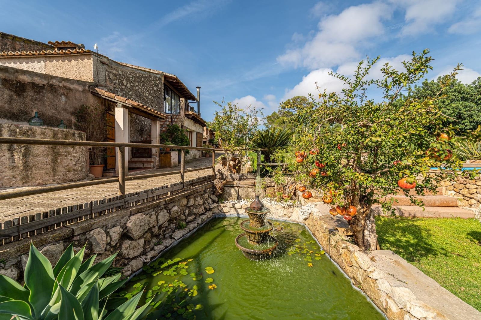 4 soveværelse Finca/Landehus til salg i Petra med swimmingpool garage - € 995.000 (Ref: 8615431)