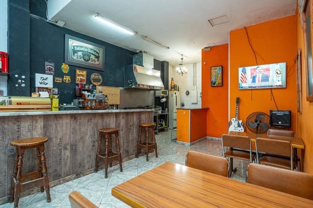 Erhverv til salg i Palma de Mallorca - € 199.000 (Ref: 8915520)