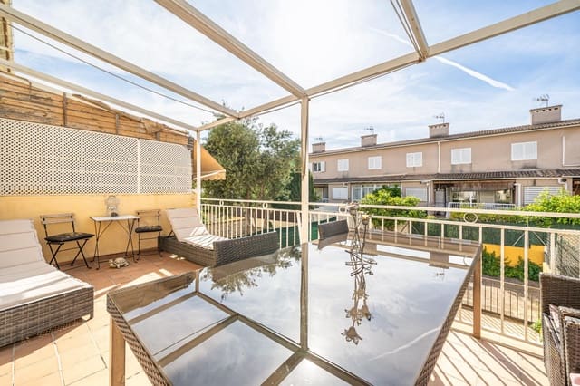 3 soveværelse Rækkehus til salg i Palma de Mallorca med garage - € 665.000 (Ref: 8948871)