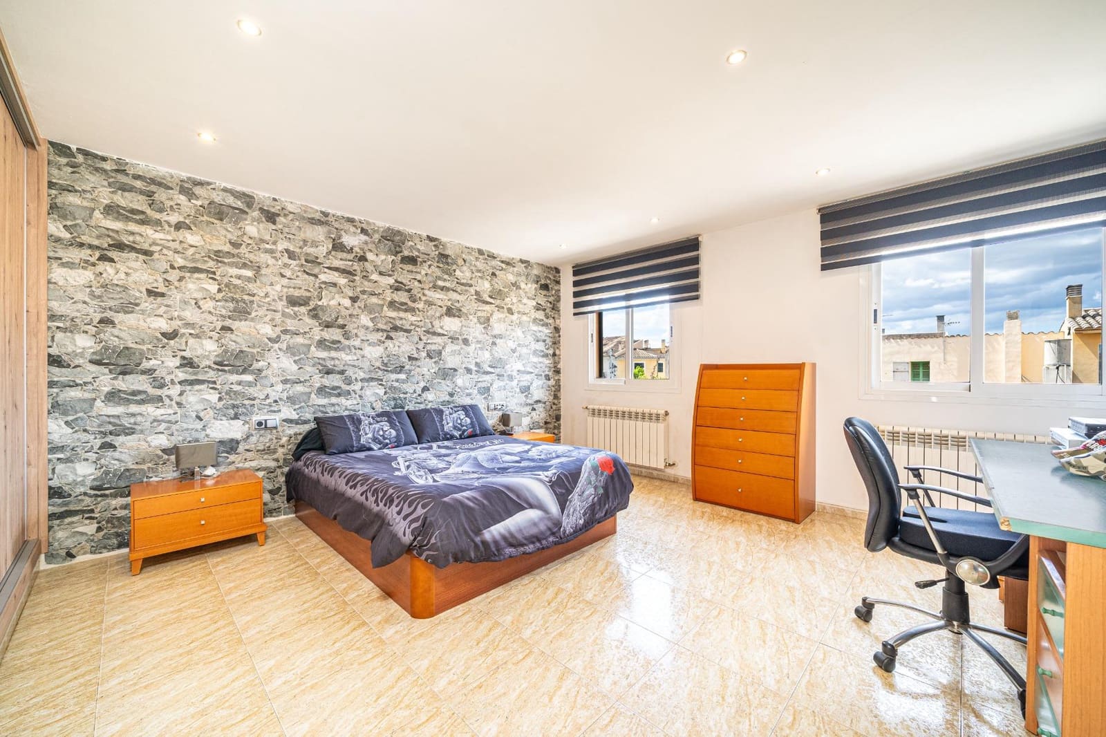 2 soveværelse Semi-Rækkehus til salg i Consell med swimmingpool - € 699.000 (Ref: 8979329)