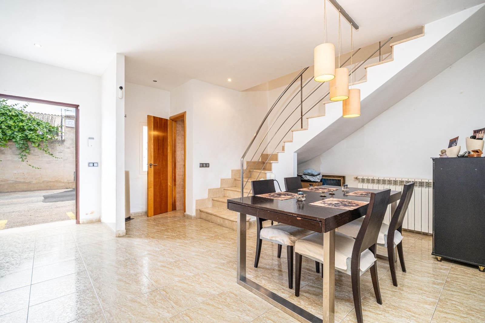 2 soveværelse Semi-Rækkehus til salg i Consell med swimmingpool - € 699.000 (Ref: 8979329)