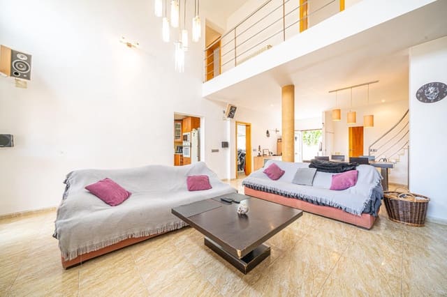 2 Zimmer Doppelhaus zu verkaufen in Consell mit Pool - 699.000 € (Ref: 8979329)