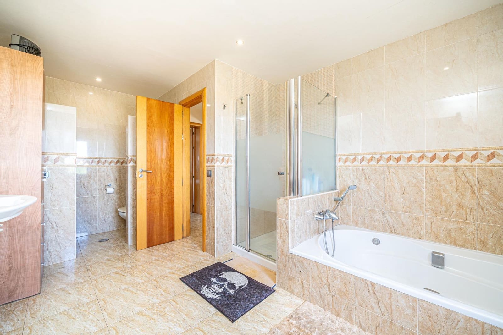 2 soveværelse Semi-Rækkehus til salg i Consell med swimmingpool - € 699.000 (Ref: 8979329)