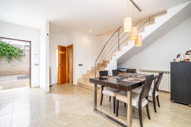 3 sovrum Semi-fristående Villa till salu i Consell med pool garage - 699 000 € (Ref: 8979329)