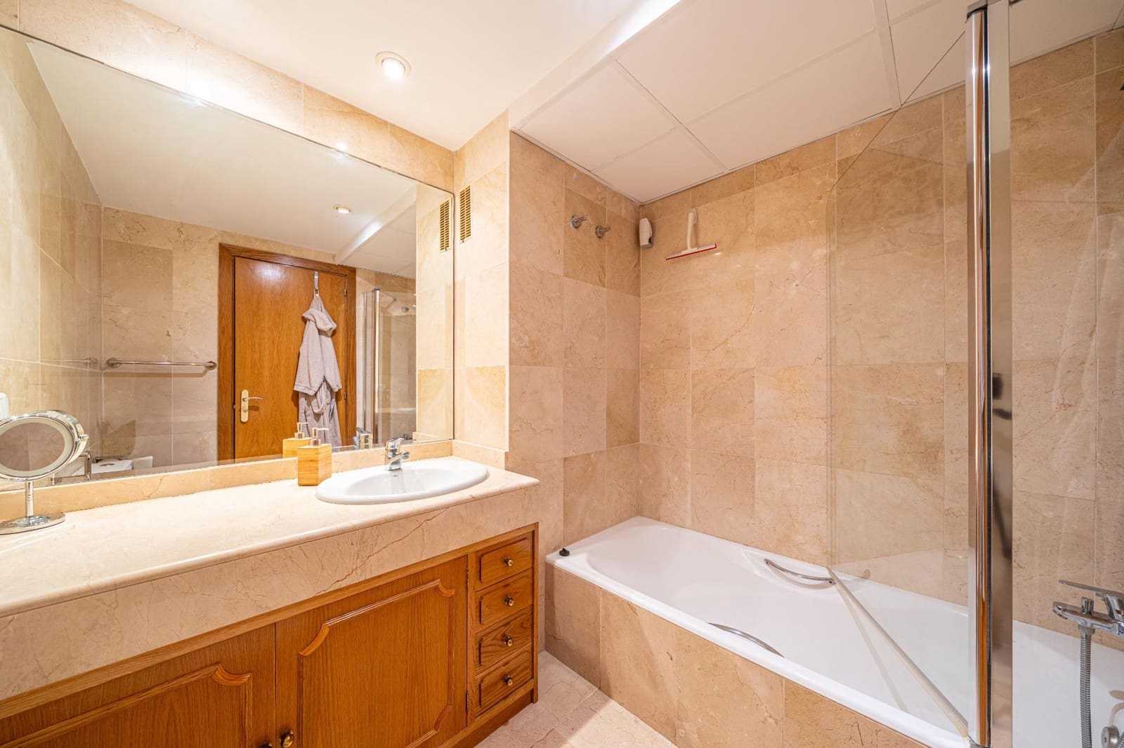 2 soverom Leilighet til salgs i Coll d'en Rabassa med garasje - € 645 000 (Ref: 9106641)