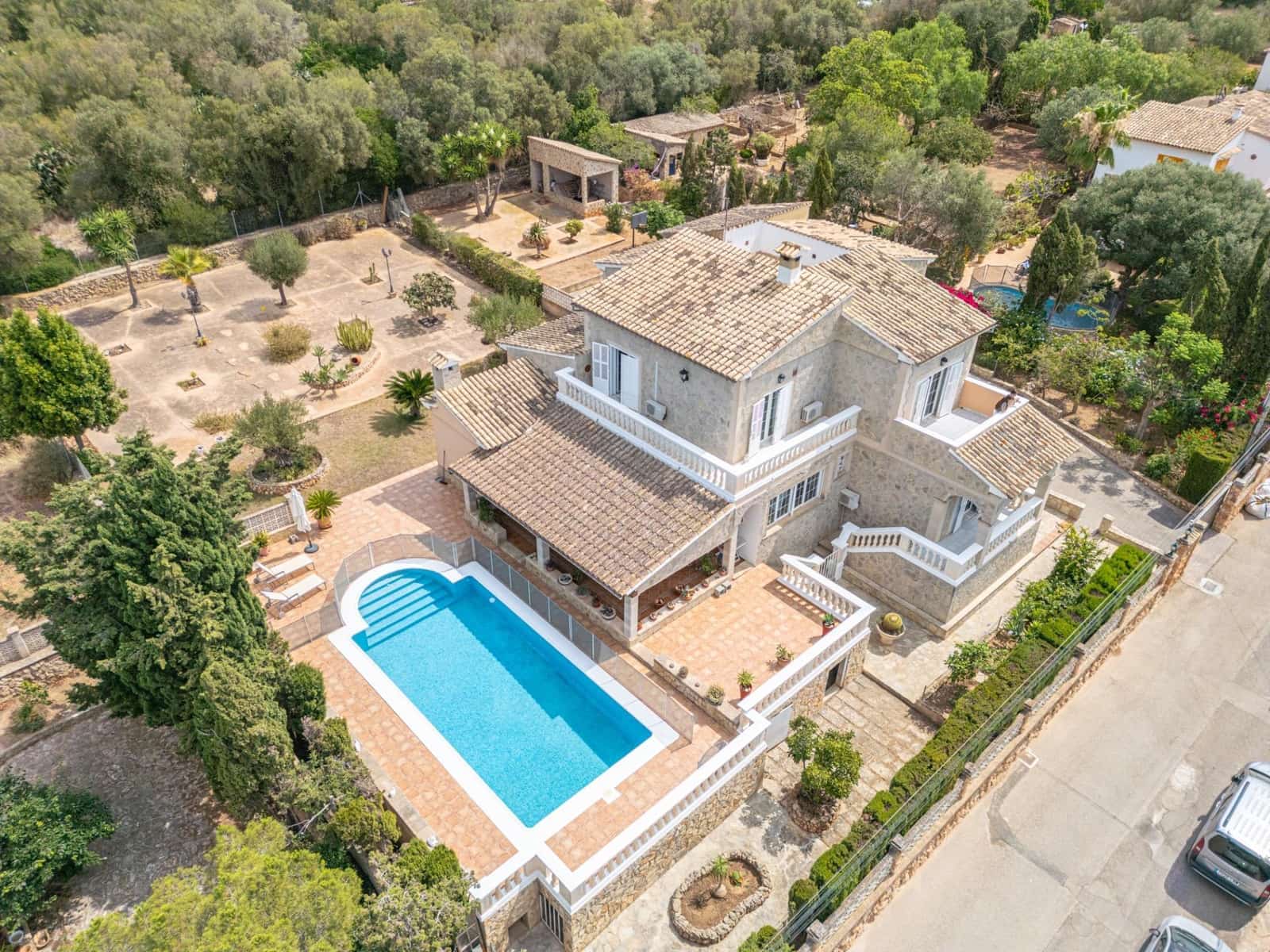 5 slaapkamer Villa te koop in Sa Cabaneta / La Cabaneta met zwembad garage - € 1.299.000 (Ref: 9118864)