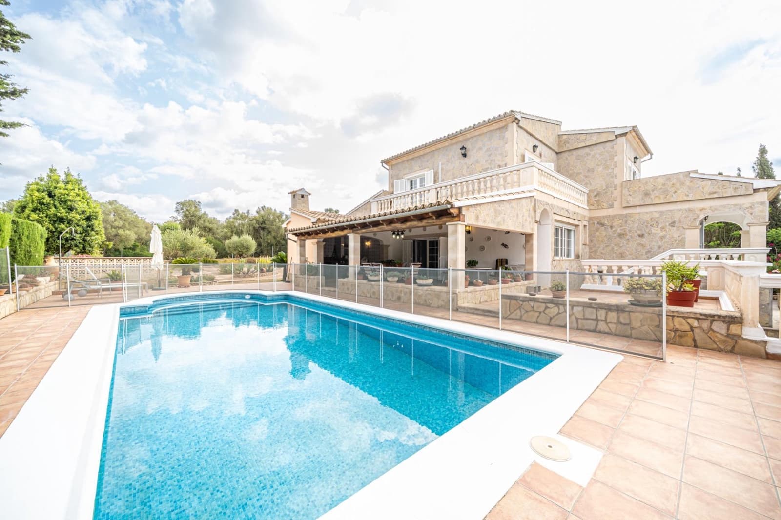 5 soveværelse Villa til salg i Sa Cabaneta / La Cabaneta med swimmingpool garage - € 1.299.000 (Ref: 9118864)