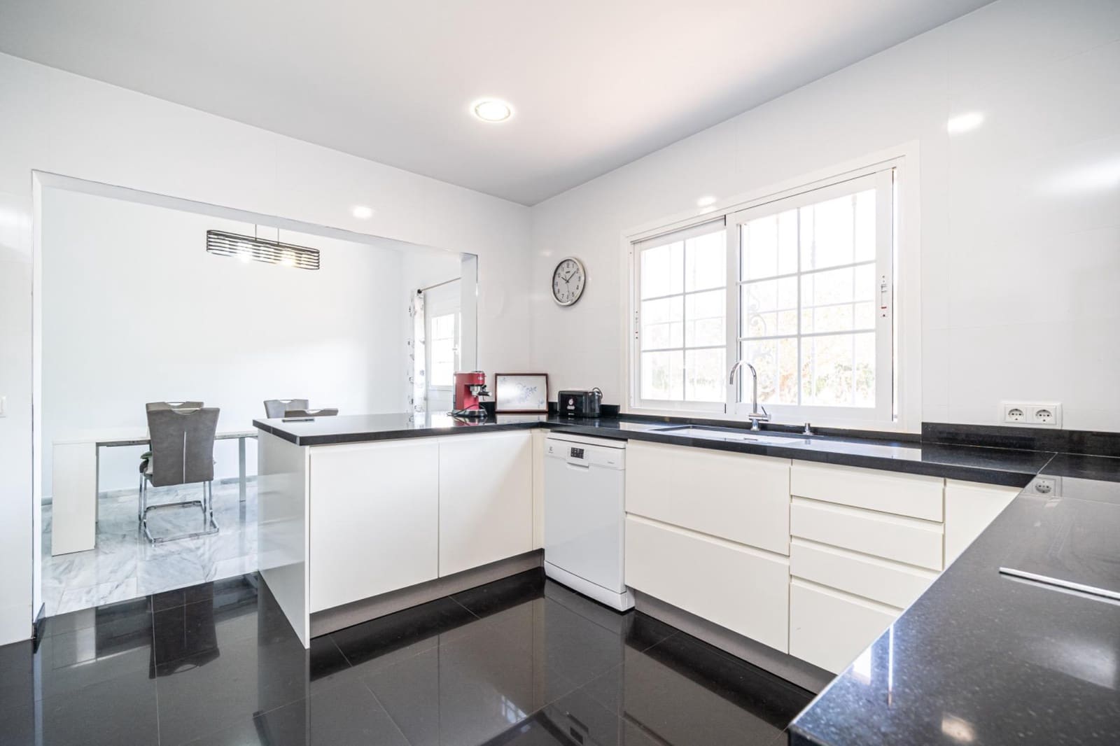 5 soveværelse Villa til salg i Sa Cabaneta / La Cabaneta med swimmingpool garage - € 1.299.000 (Ref: 9118864)