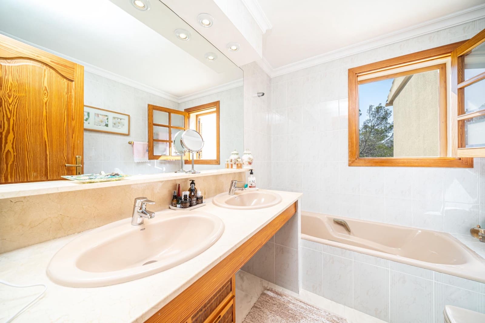 4 soveværelse Semi-Rækkehus til salg i Cas Catala med swimmingpool garage - € 1.090.000 (Ref: 9143102)